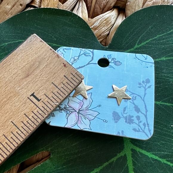 BOGO FREE VTG TORRID STAR POST EARRINGS - Picture 5 of 5
